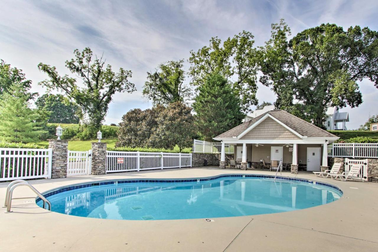 Home With Community Pool - 2 Miles To The Island! Pigeon Forge Εξωτερικό φωτογραφία